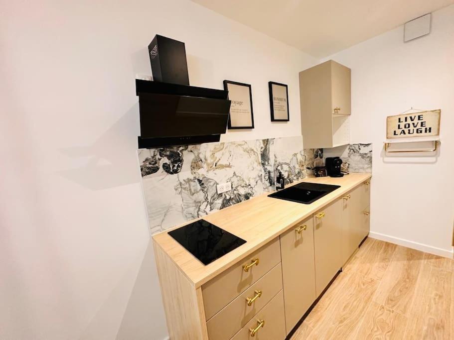 Les Appartements De Nana 2 - T2 Hypercentre, Rue Meynadier, Palais & Plage, Clim, Wifi Cannes Exterior photo