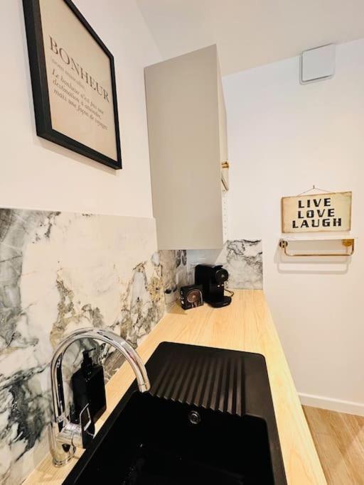 Les Appartements De Nana 2 - T2 Hypercentre, Rue Meynadier, Palais & Plage, Clim, Wifi Cannes Exterior photo